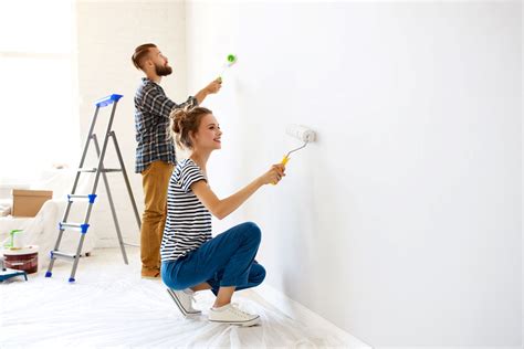 Dipingere perfettamente un muro in bianco